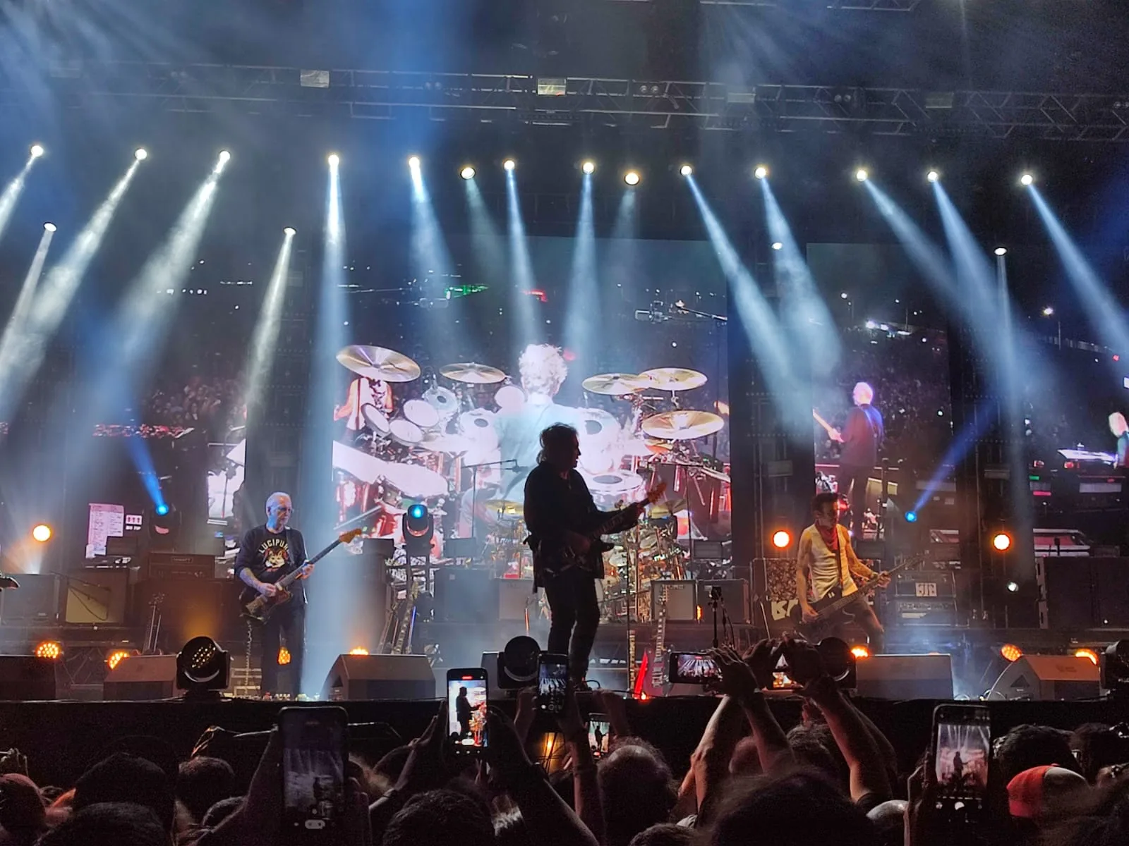 Inmejorable arranque de Primavera Day Asunción, con unos apoteósicos The Cure a la cabeza