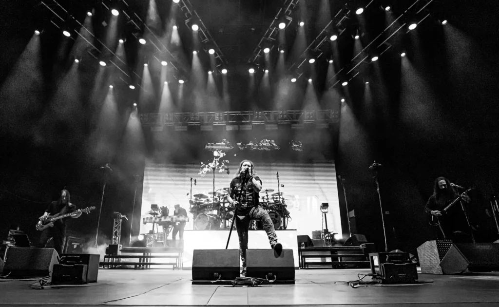 Dream Theater: cuarenta años en una noche infinita